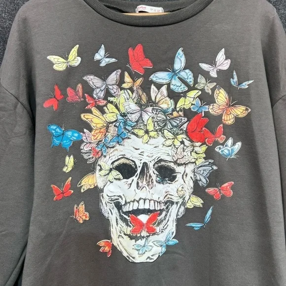 Romwe Skull & Butterfly Graphic Sweatshirt Size L - Picture 3 of 8